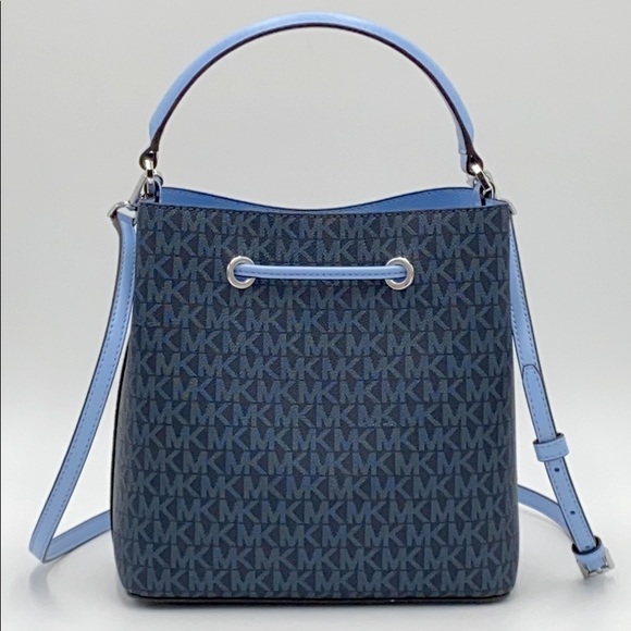 MICHAEL KORS SURI MEDIUM BUCKET MESSENGER LT SKY - Picture 8 of 15